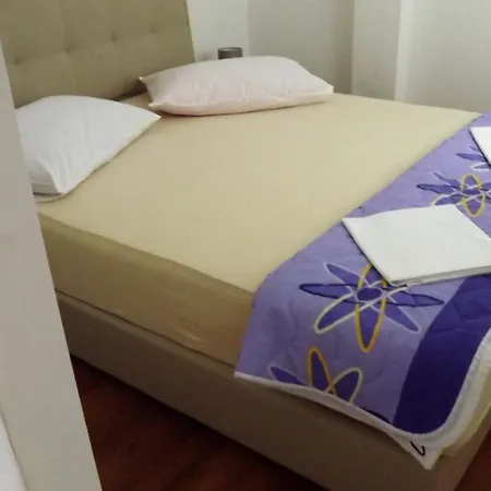 11 Apartment