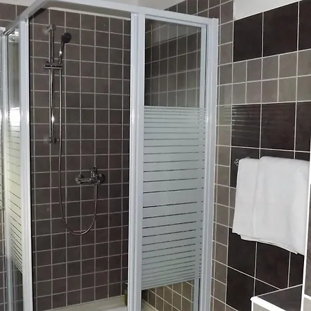 11 Apartman *