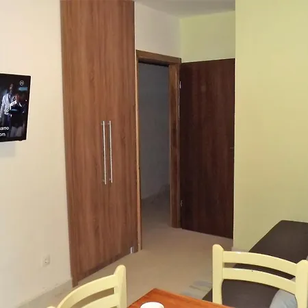 11 Apartment