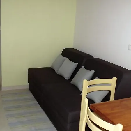 11 Apartment *